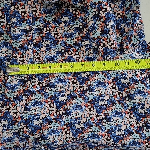 Kim Rogers Colorful Abstract Patterned Pullon Capris size 18W - Picture 9 of 9